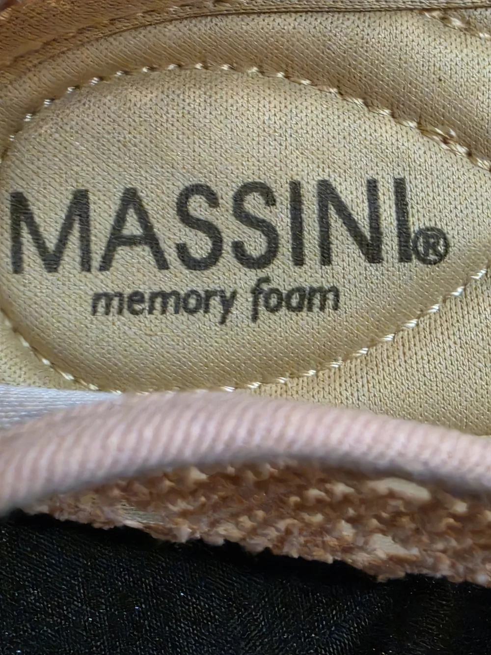 Massini Memory Foam Women's Lace Ballet Flats Pink Size 8.5 Slip-On Comfort